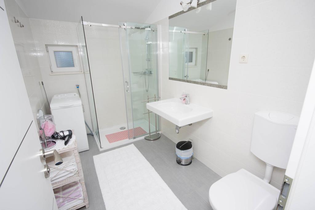 Apartments Maria โตรกีร์ ภายนอก รูปภาพ