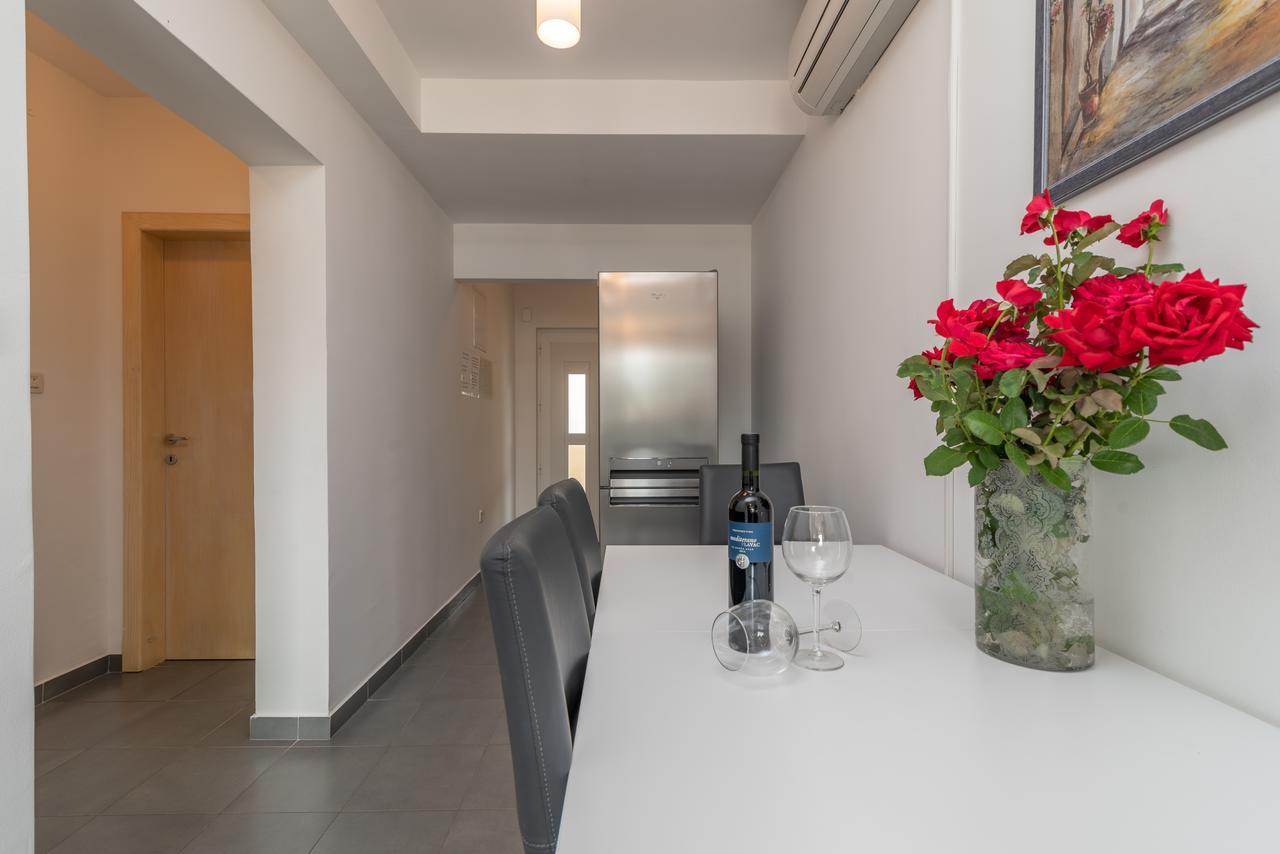 Apartments Maria โตรกีร์ ภายนอก รูปภาพ