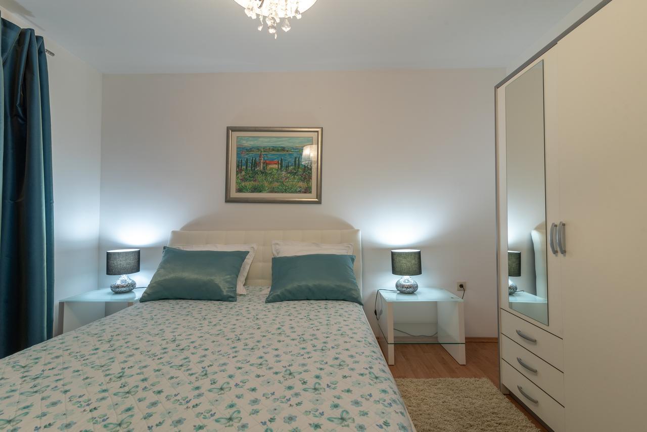 Apartments Maria โตรกีร์ ภายนอก รูปภาพ
